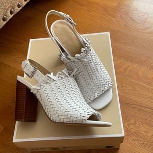 Michael Kors Dee Sandal woven leather
